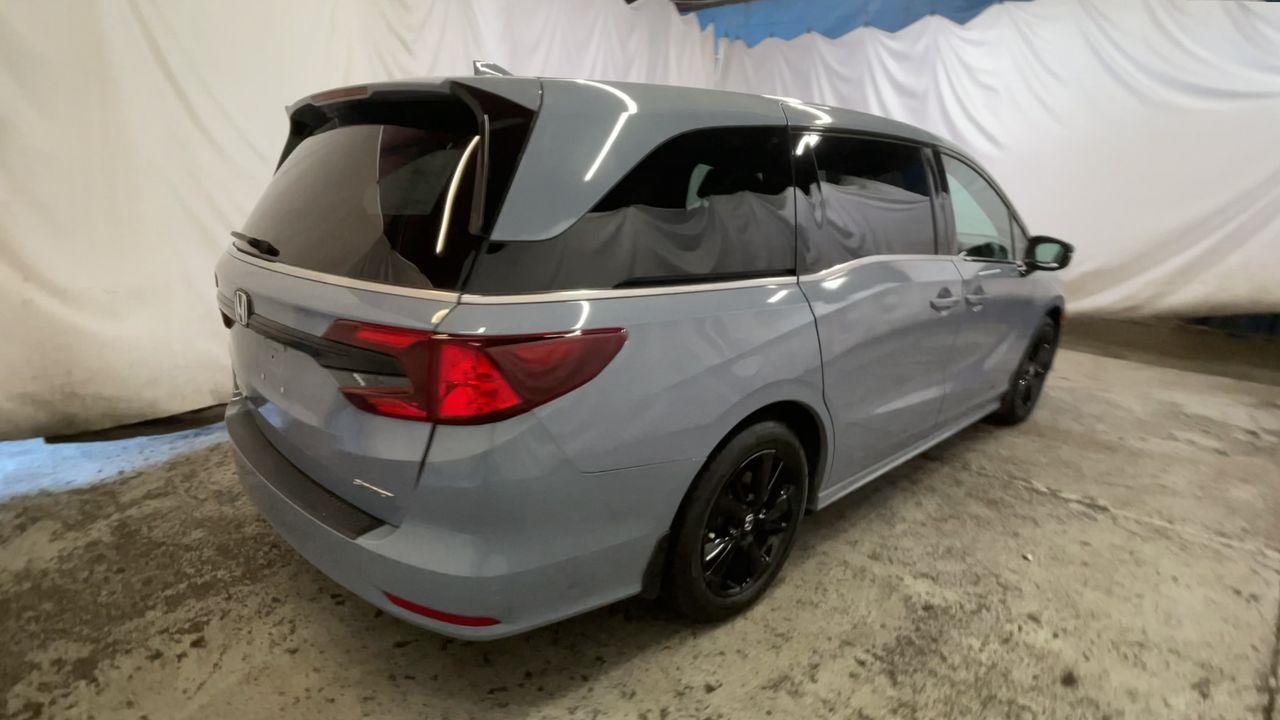 2023 Honda Odyssey Sport - Sonic Gray Pearl exterior view 8