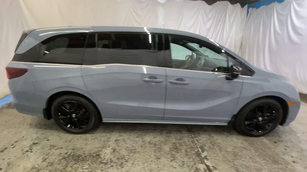 2023 Honda Odyssey Sport - Sonic Gray Pearl exterior view 9