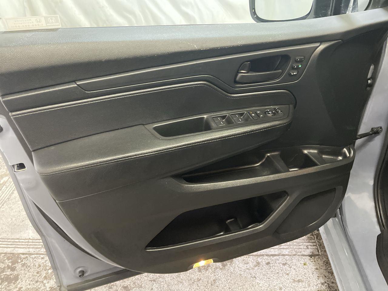 2023 Honda Odyssey Sport - Sonic Gray Pearl exterior view 13