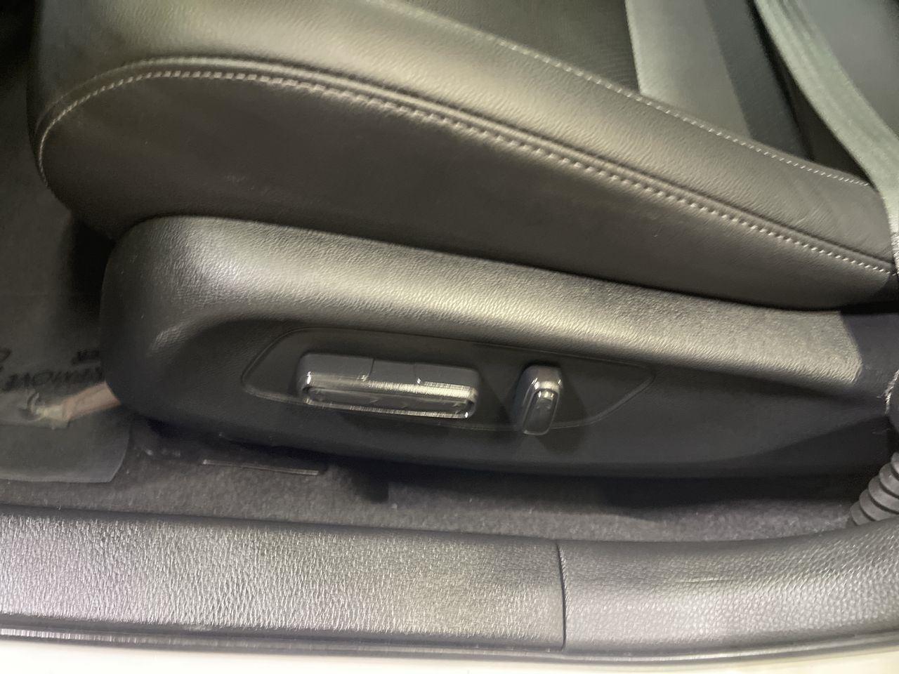 2025 Honda Civic Hatchback Hybrid Sport Touring - Platinum White Pearl exterior view 12