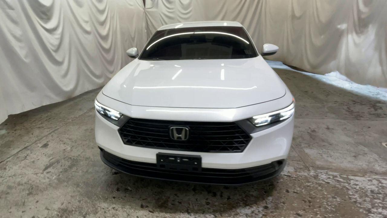 2025 Honda Accord Sedan LX - Platinum White Pearl exterior view 3