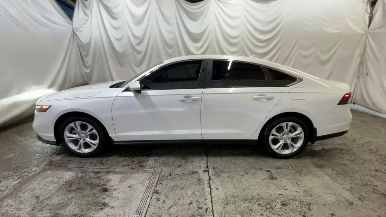 2025 Honda Accord Sedan LX - Platinum White Pearl exterior view 5