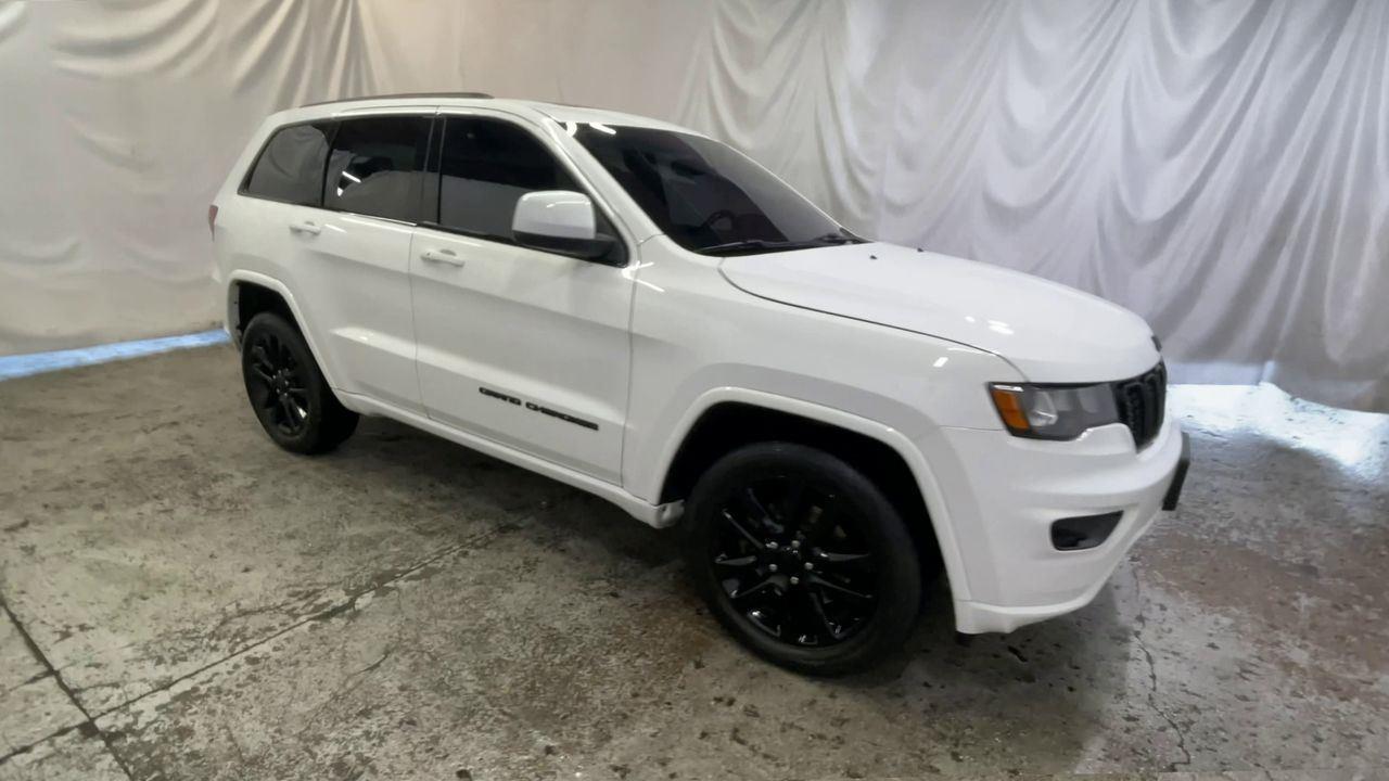 2021 Jeep Grand Cherokee Laredo X - Bright White Clearcoat exterior view 2