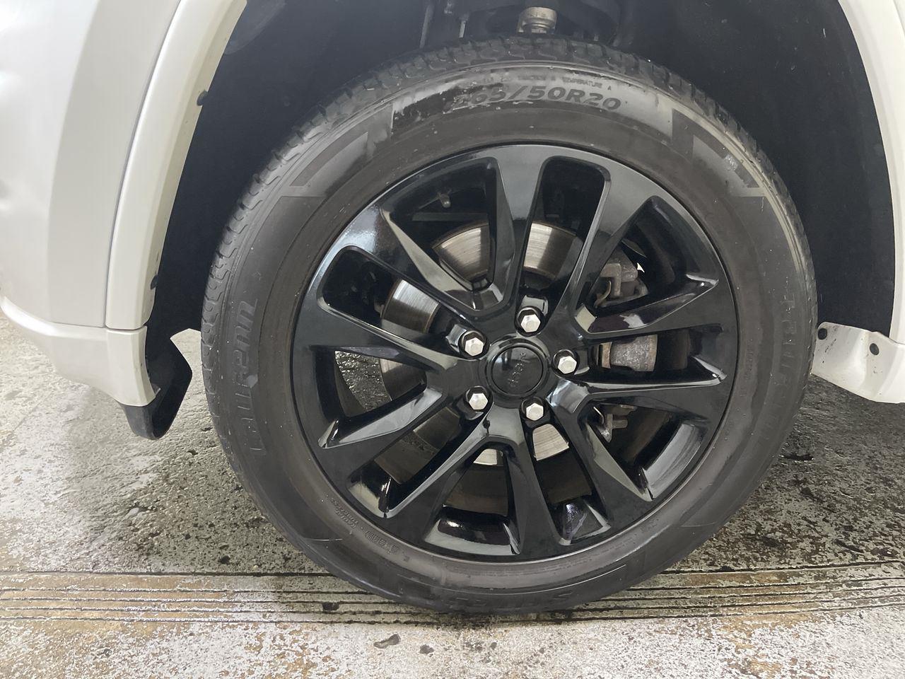 2021 Jeep Grand Cherokee Laredo X - Bright White Clearcoat exterior view 10