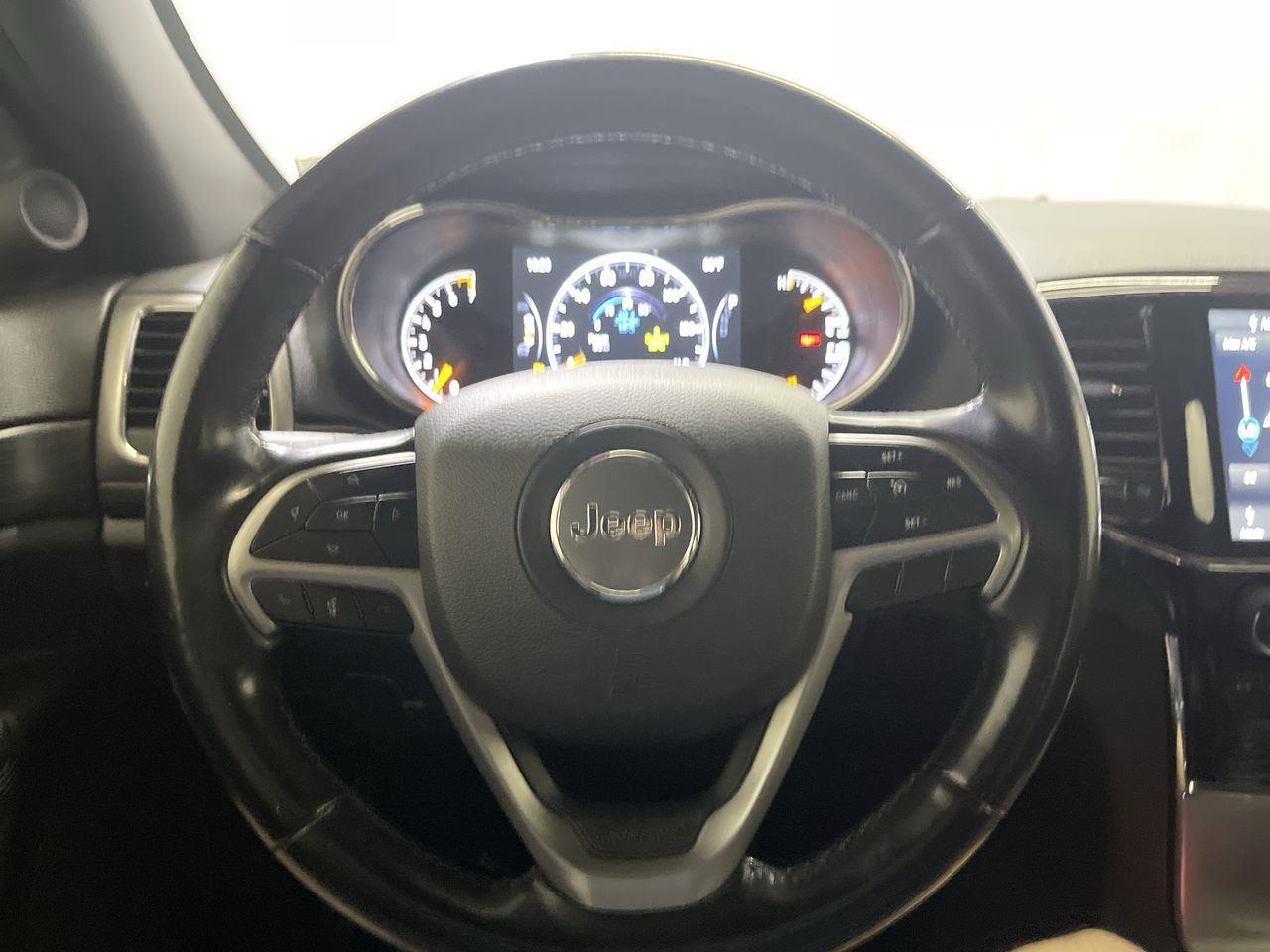 2021 Jeep Grand Cherokee Laredo X - Bright White Clearcoat exterior view 14