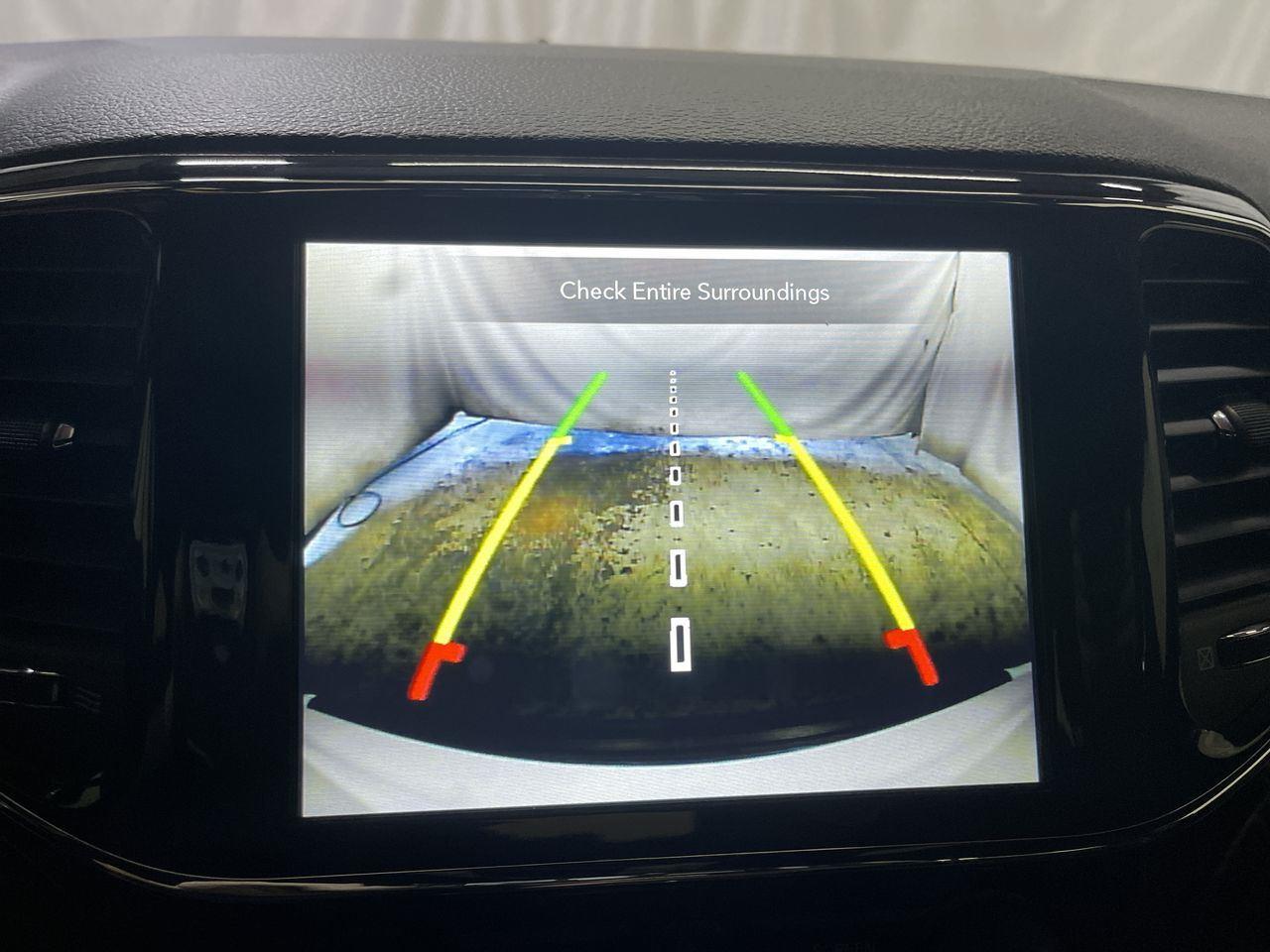 2021 Jeep Grand Cherokee Laredo X - Bright White Clearcoat exterior view 17