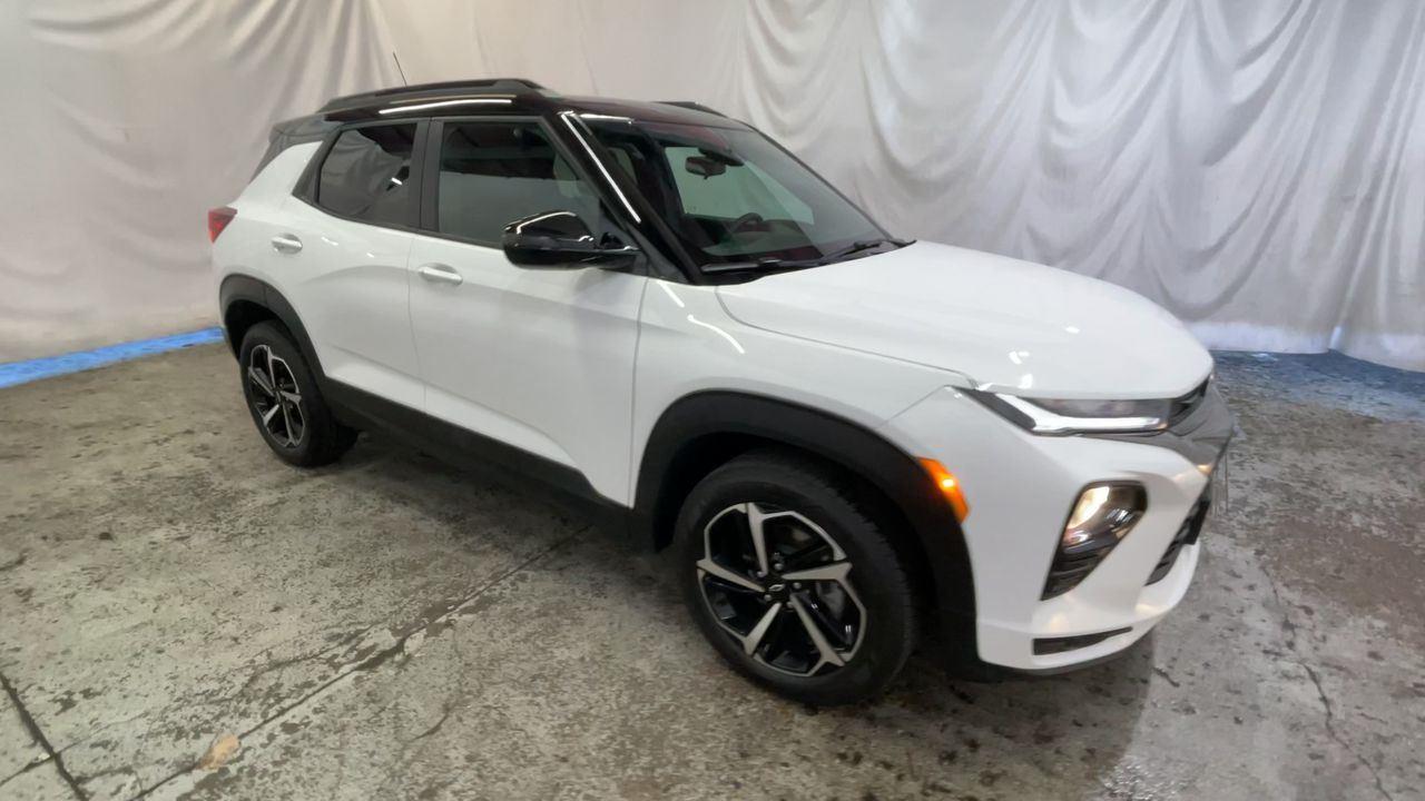 2023 Chevrolet Trailblazer RS - Summit White exterior view 2