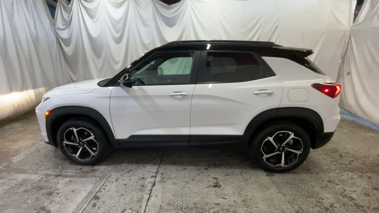 2023 Chevrolet Trailblazer RS - Summit White exterior view 5