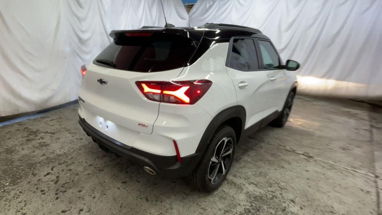 2023 Chevrolet Trailblazer RS - Summit White exterior view 8