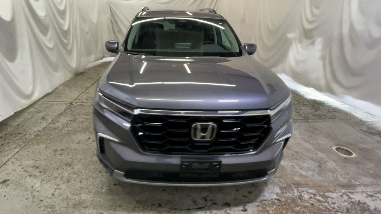 2025 Honda Pilot Elite - Modern Steel Metallic exterior view 3