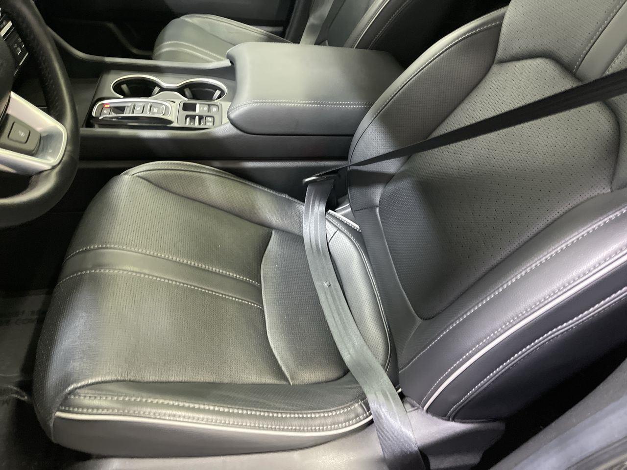 2025 Honda Pilot Elite - Modern Steel Metallic exterior view 11