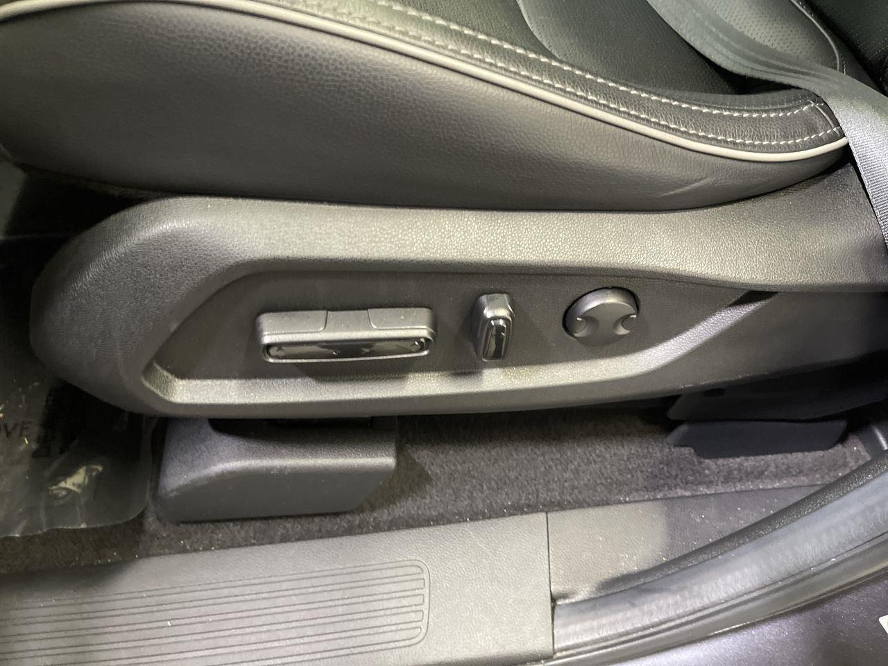 2025 Honda Pilot Elite - Modern Steel Metallic exterior view 12