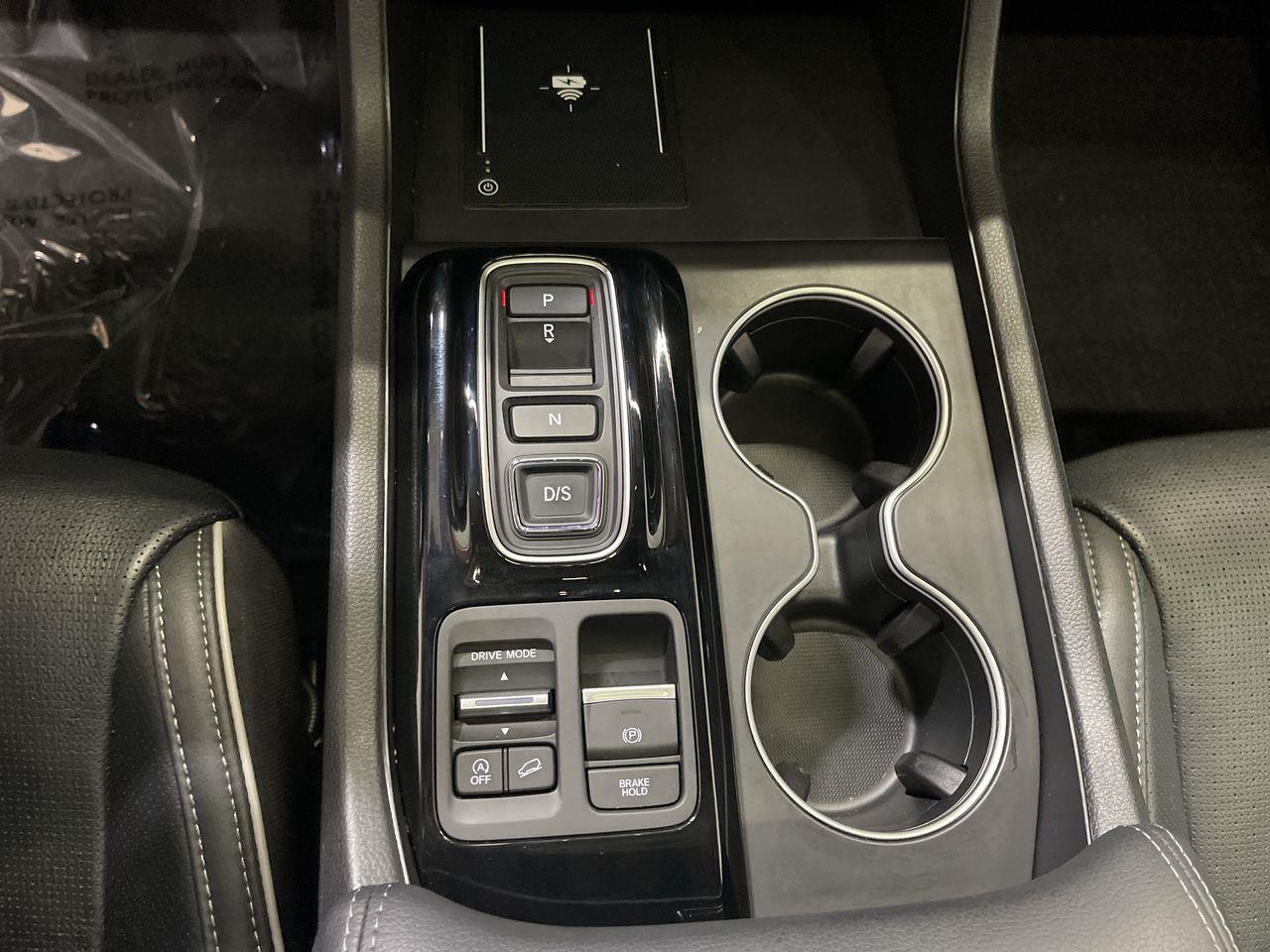 2025 Honda Pilot Elite - Modern Steel Metallic exterior view 20