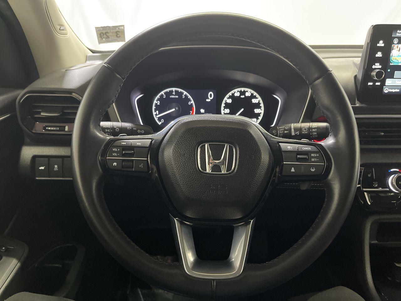 2024 Honda Pilot Touring - Crystal Black Pearl exterior view 14