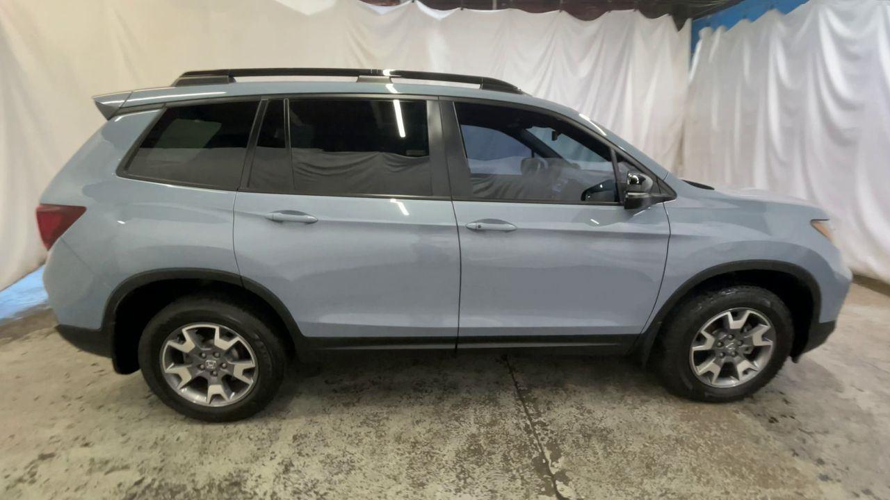 2023 HONDA PASSPORT TRAILSPORT - SONIC GRAY exterior view 9