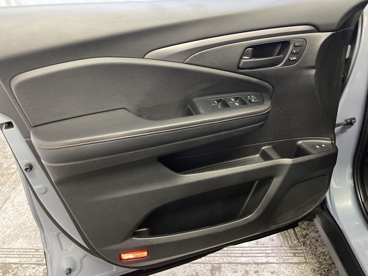 2023 HONDA PASSPORT TRAILSPORT - SONIC GRAY exterior view 13