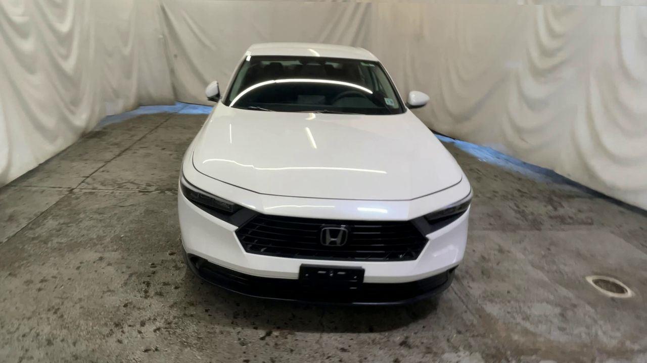2023 Honda Accord Sedan LX - Platinum White Pearl exterior view 3