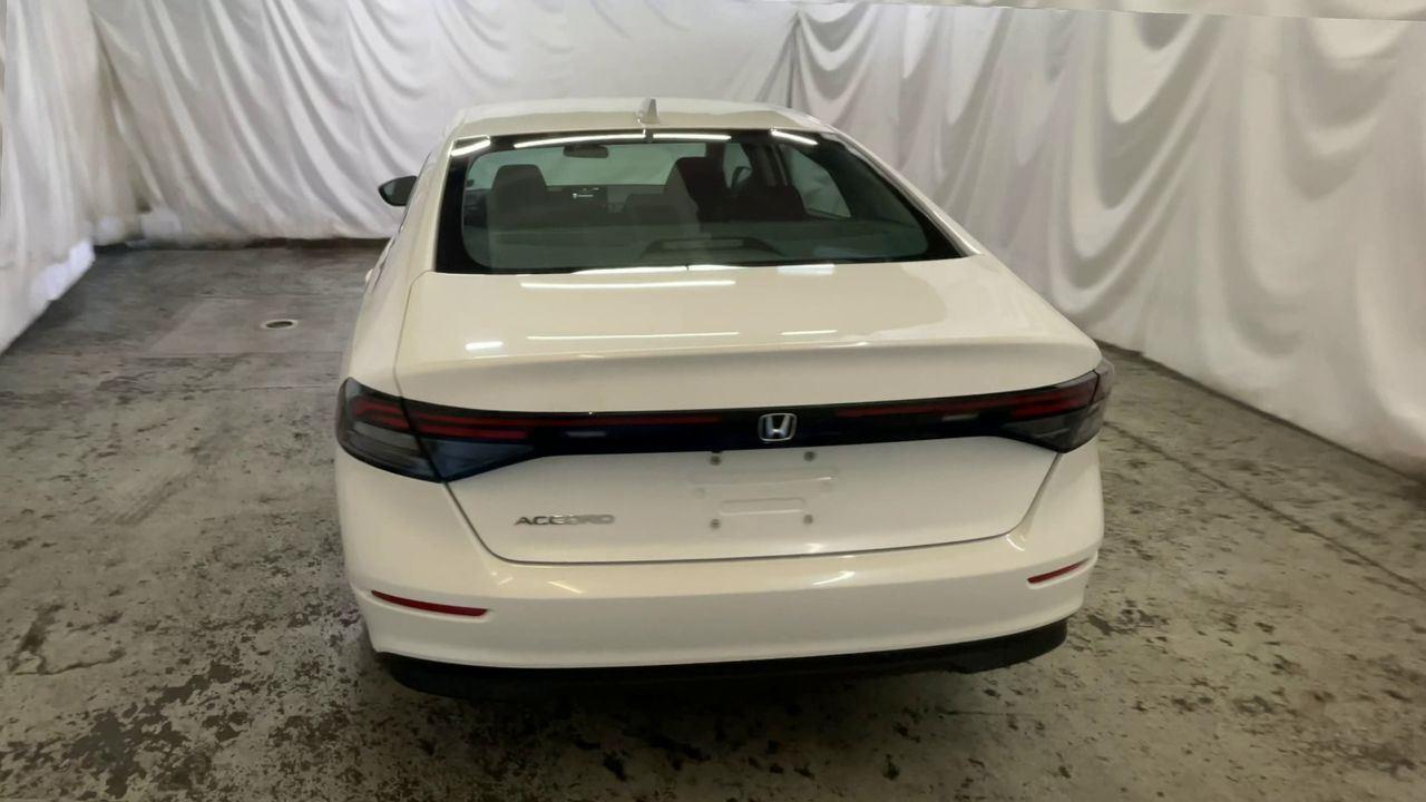 2023 Honda Accord Sedan LX - Platinum White Pearl exterior view 7