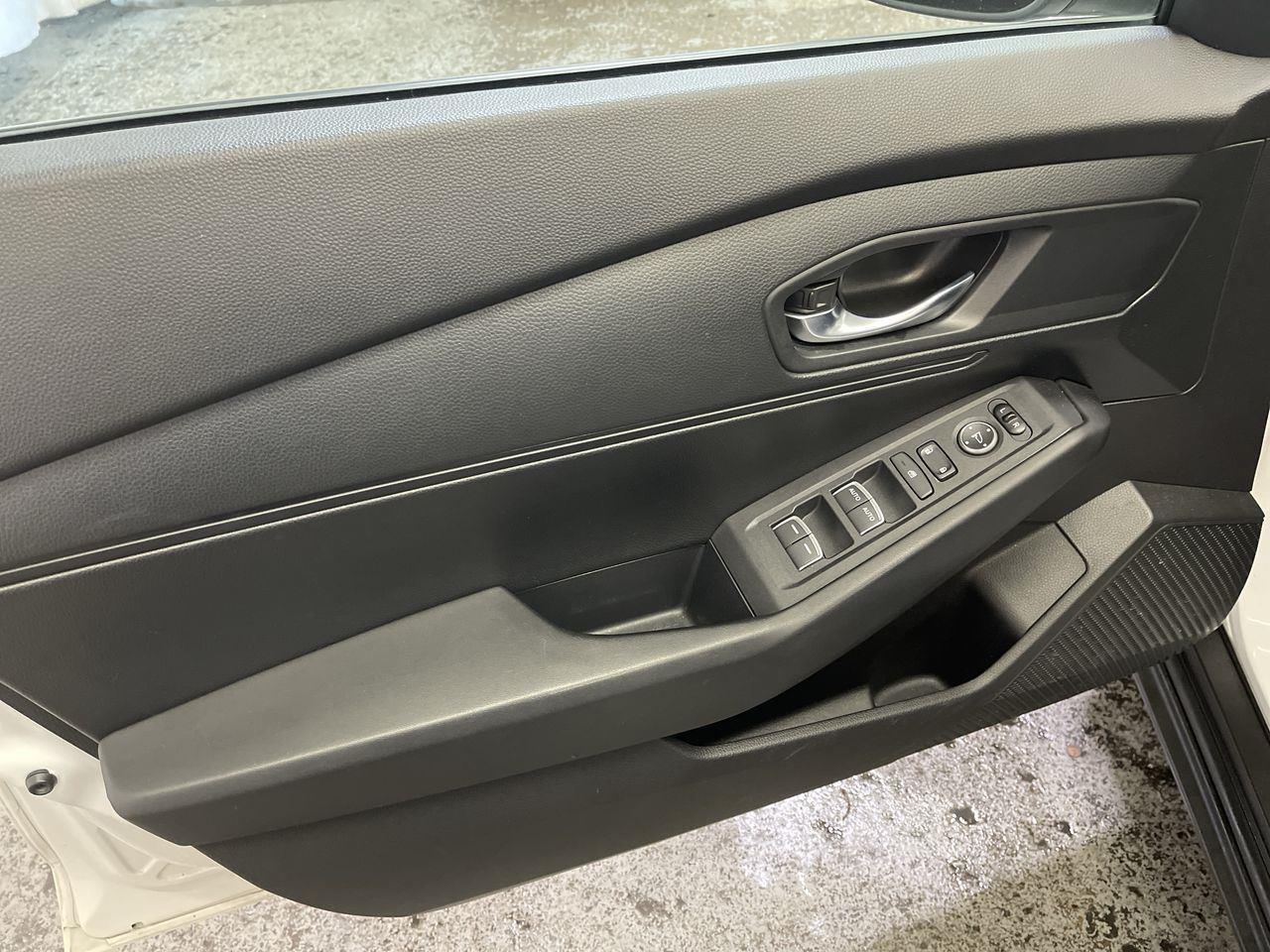 2023 Honda Accord Sedan LX - Platinum White Pearl exterior view 13