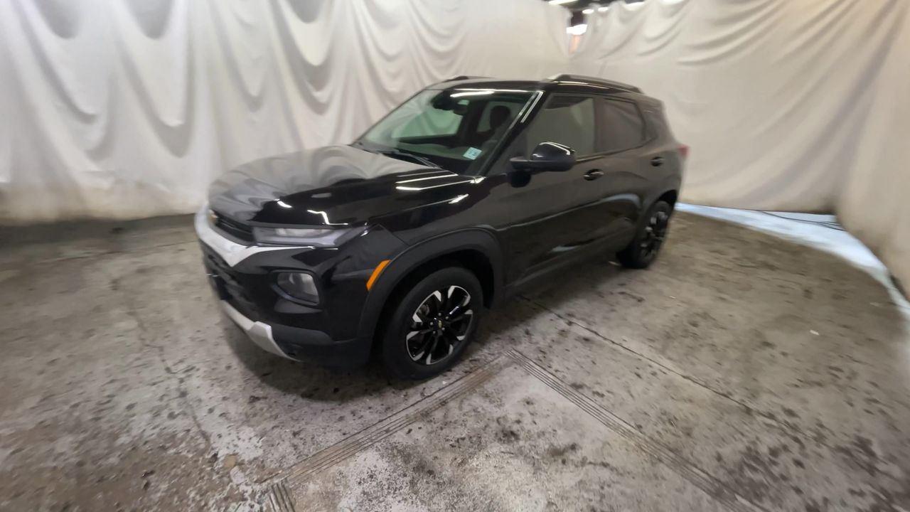 2023 Chevrolet Trailblazer LT - Mosaic Black Metallic exterior view 4
