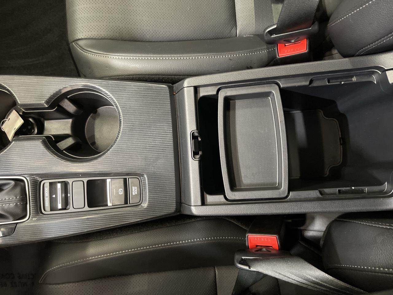 2025 Honda Civic Hatchback Hybrid Sport Touring - Platinum White Pearl exterior view 20