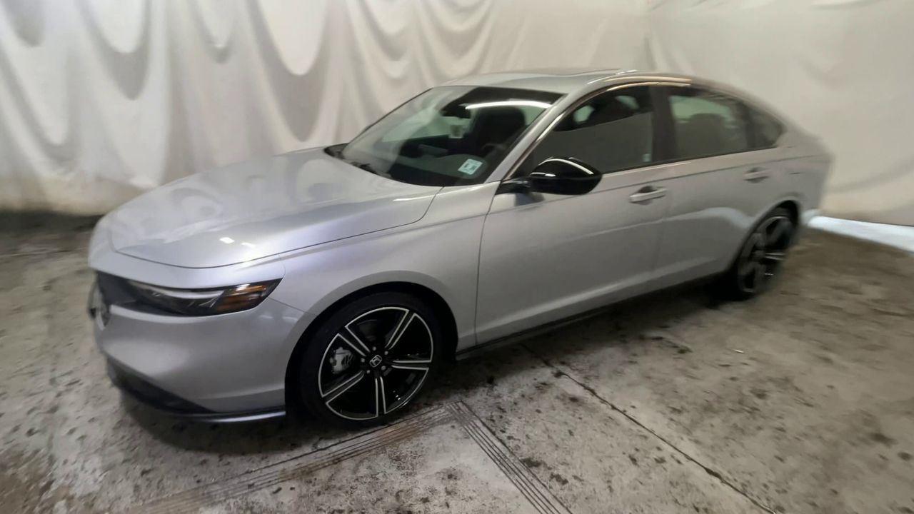 2025 Honda Accord Hybrid Sport - Solar Silver Metallic exterior view 4