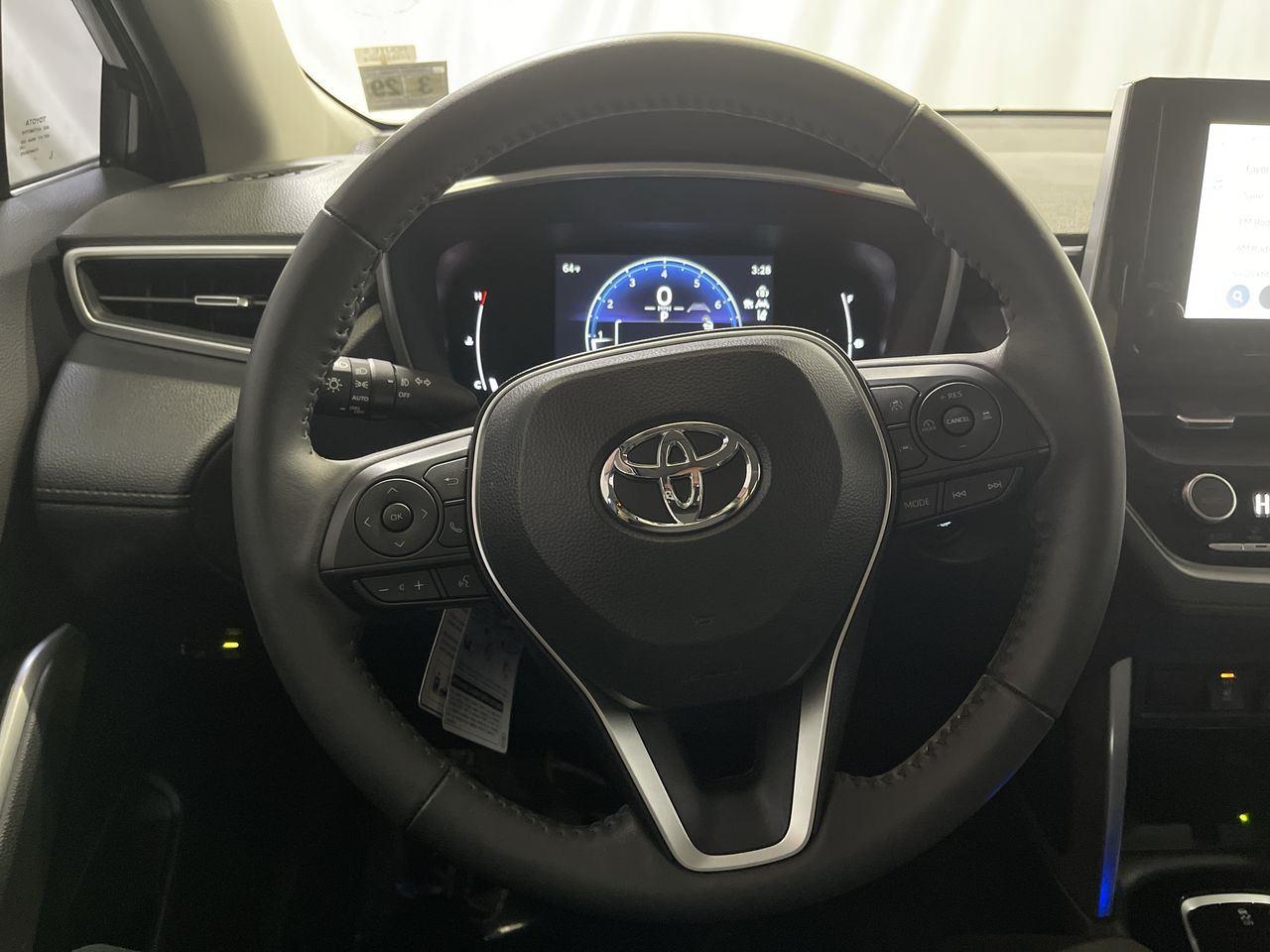 2024 Toyota Corolla Cross XLE - Jet Black exterior view 14