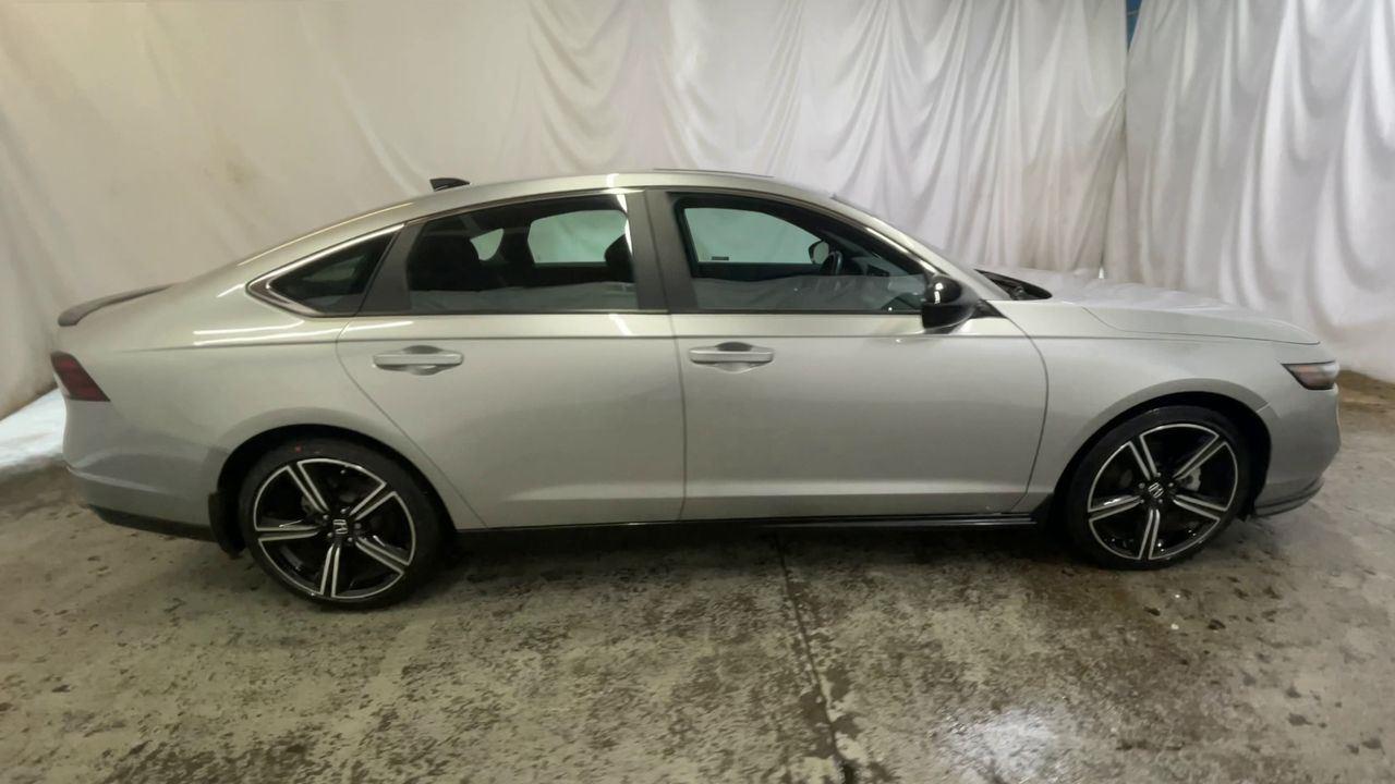 2024 Honda Accord Hybrid Sport - Solar Silver Metallic exterior view 9