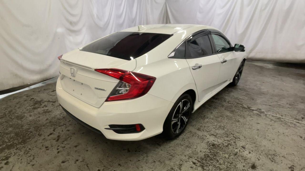 2018 HONDA CIVIC TOUR - WHITE exterior view 8