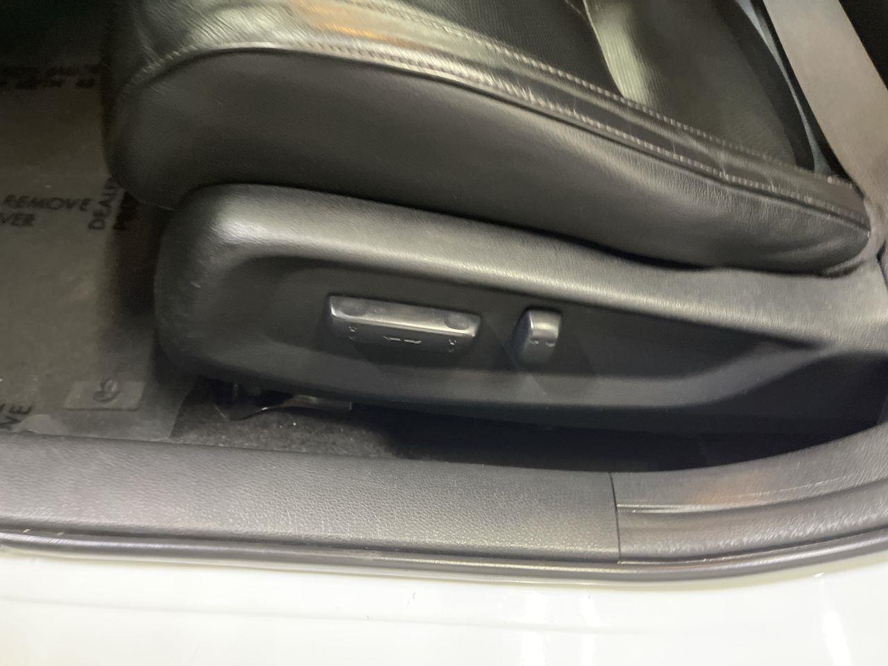 2018 HONDA CIVIC TOUR - WHITE exterior view 12