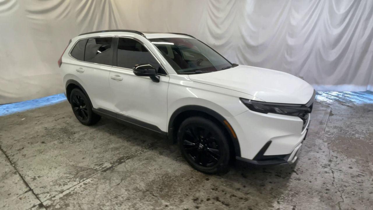 View vehicle photo 2