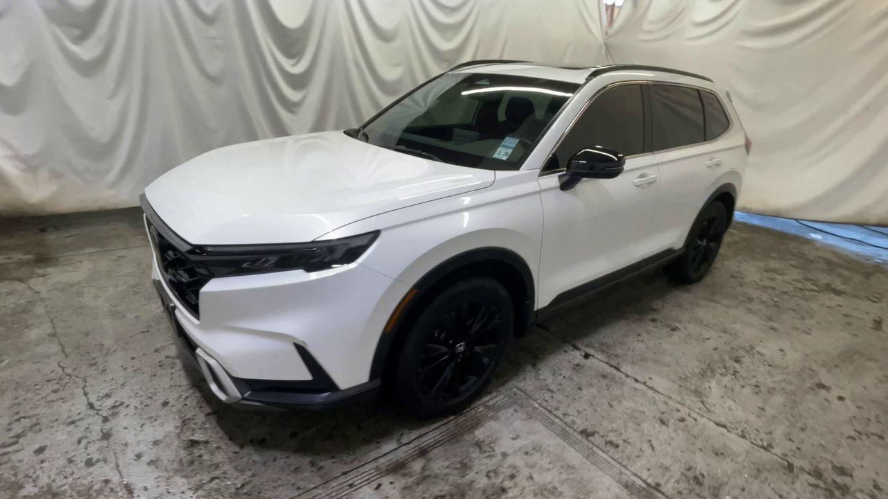 View vehicle photo 4