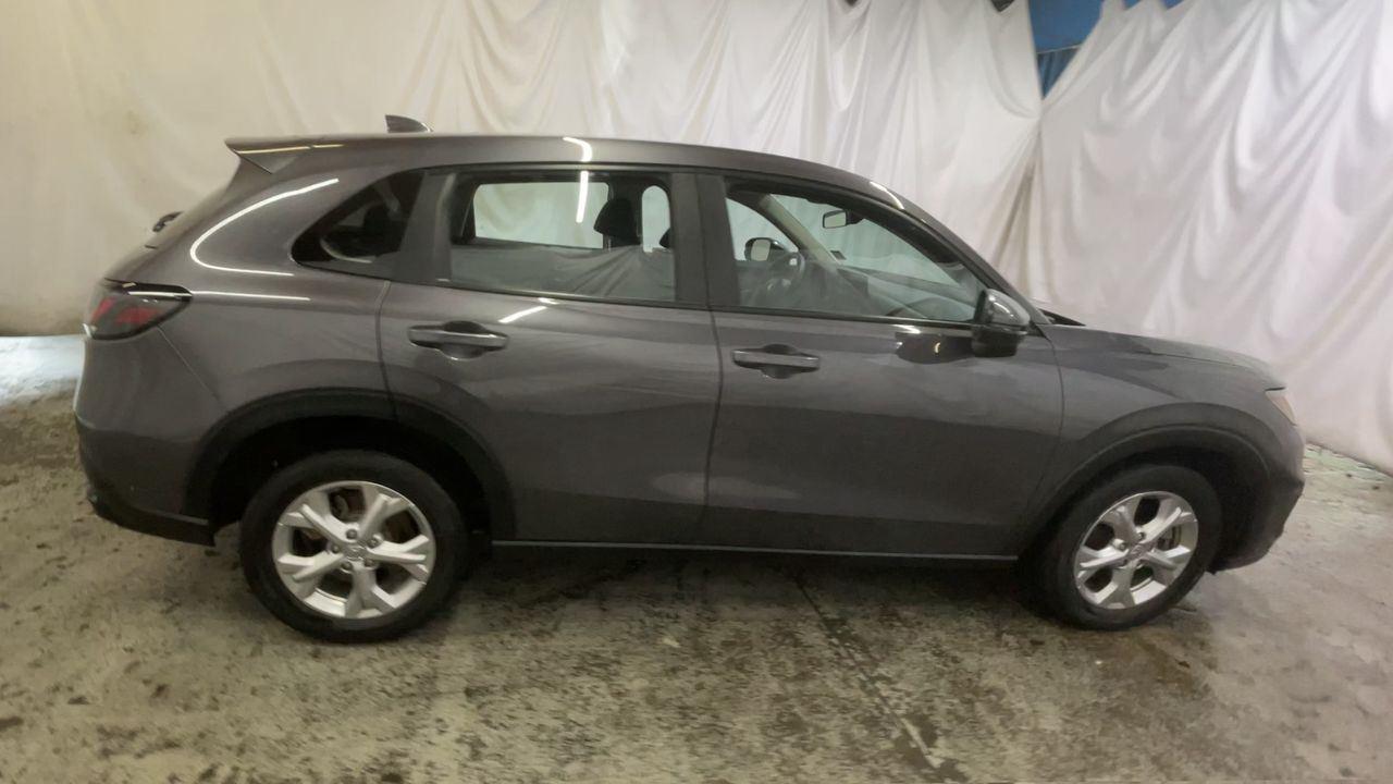 2024 Honda HR-V LX - Modern Steel Metallic exterior view 9