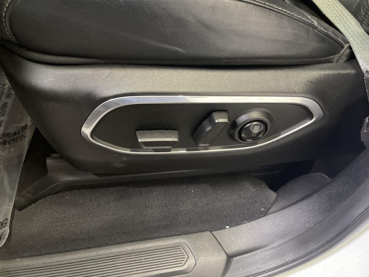 2022 Jeep Wagoneer Series II - Bright White Clearcoat exterior view 12