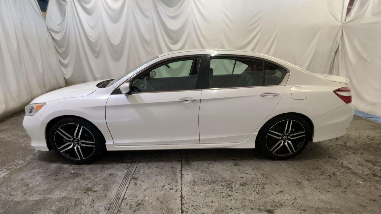 2017 Honda Accord Sedan Sport SE - White Orchid Pearl exterior view 5