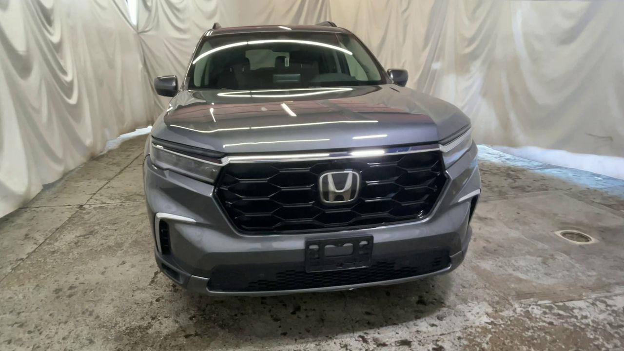 2023 Honda Pilot Elite - Sonic Gray Pearl exterior view 3