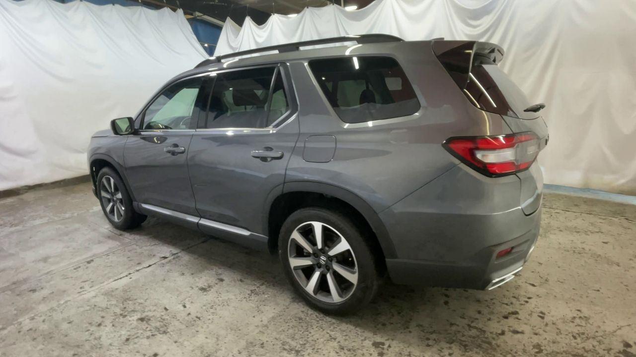 2023 Honda Pilot Elite - Sonic Gray Pearl exterior view 6