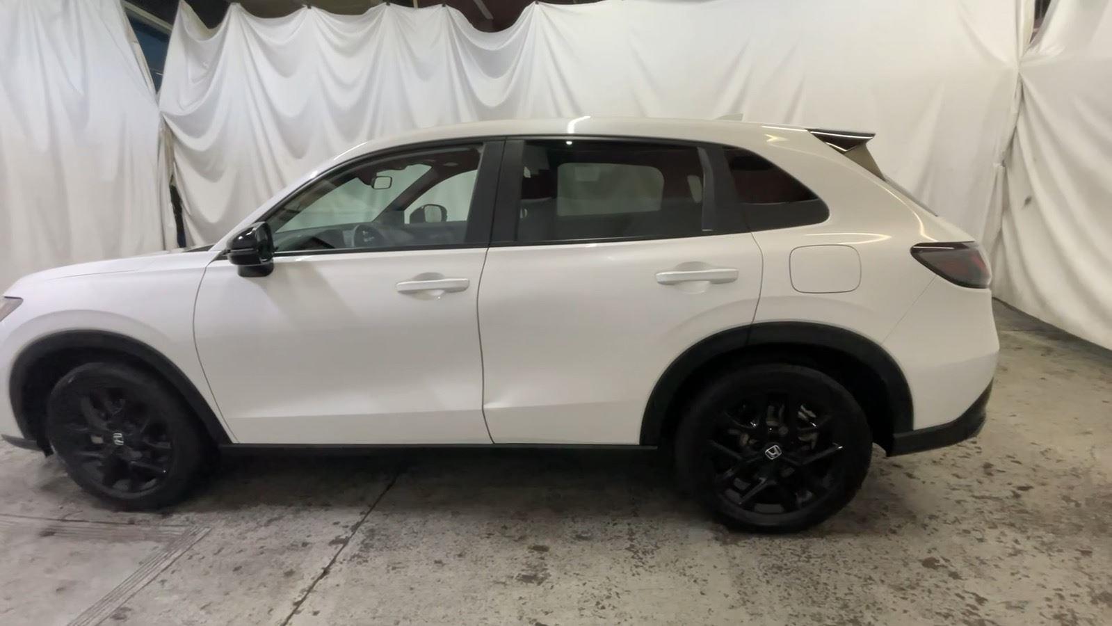 2024 Honda HR-V Sport - Platinum White Pearl exterior view 10