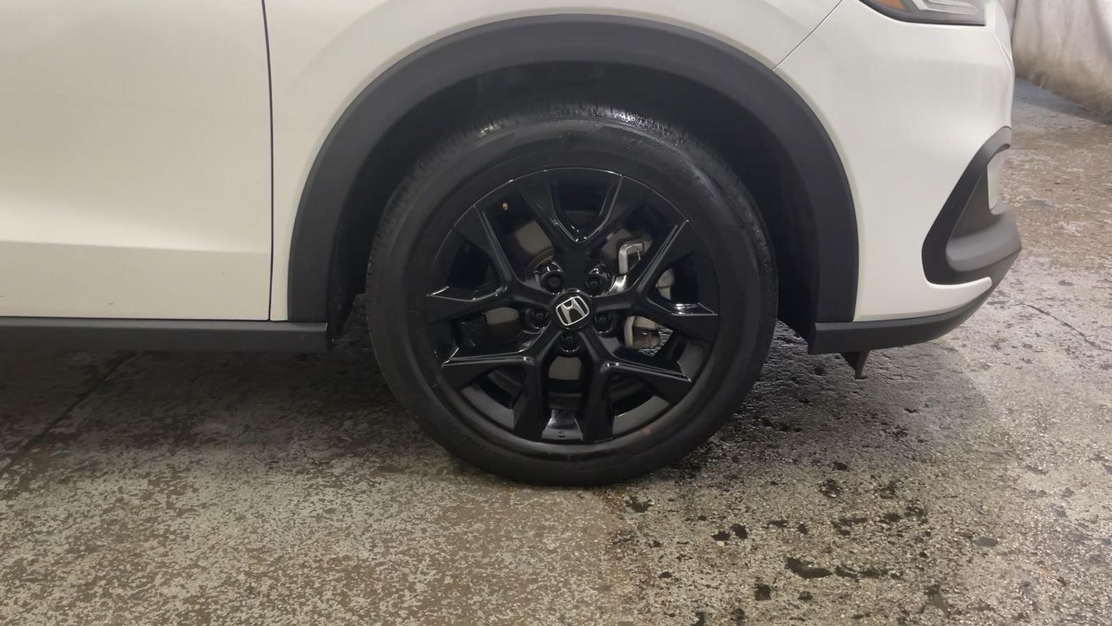 2024 Honda HR-V Sport - Platinum White Pearl exterior view 14