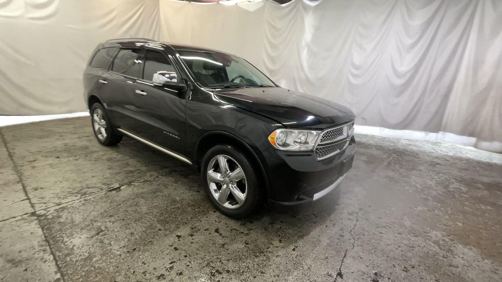 2013 Dodge Durango Citadel - Brilliant Black Crystal Pearl exterior view 2