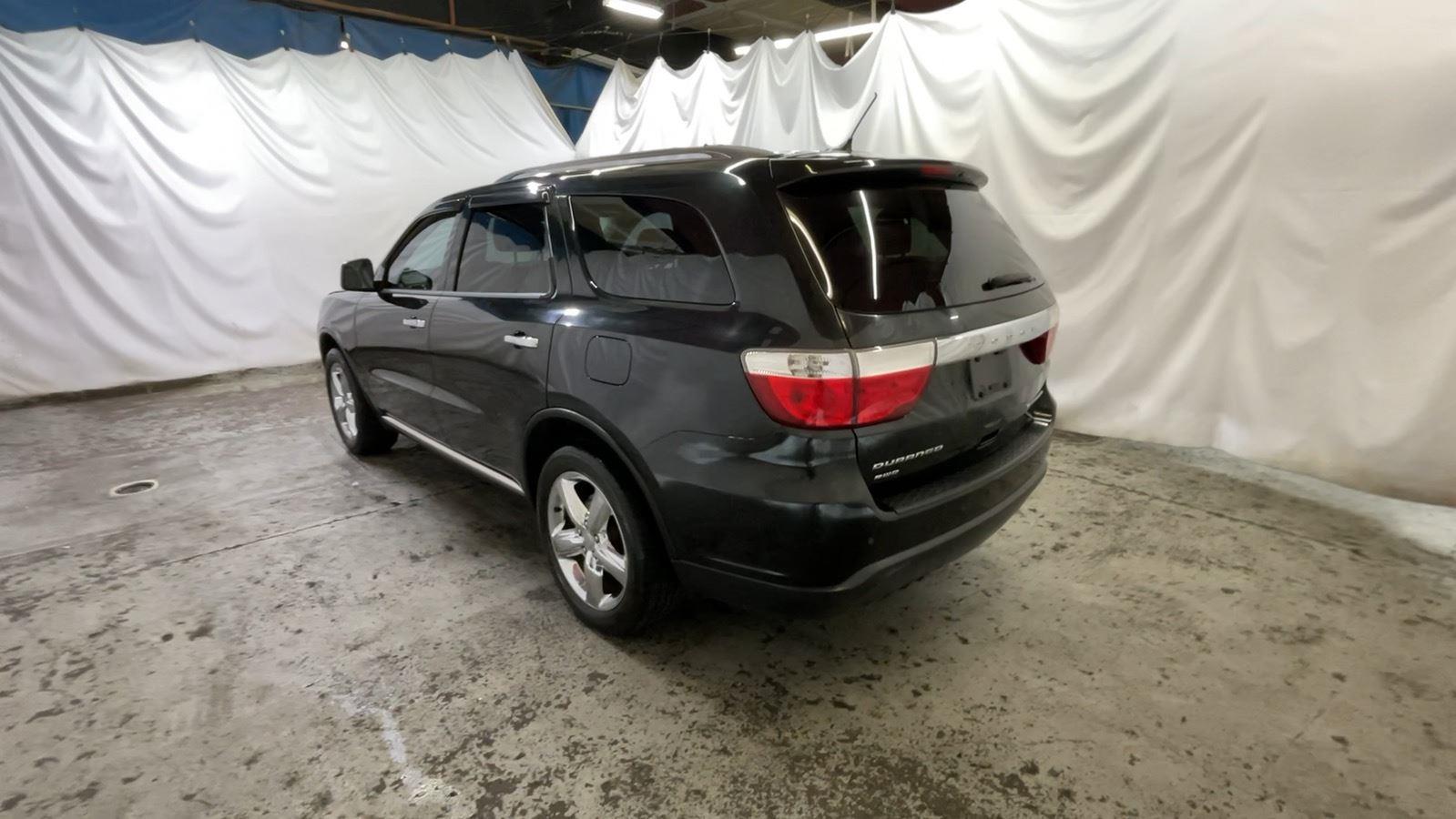 2013 Dodge Durango Citadel - Brilliant Black Crystal Pearl exterior view 7