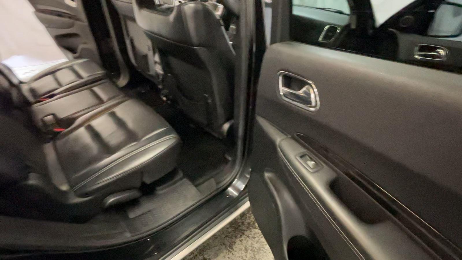 2013 Dodge Durango Citadel - Brilliant Black Crystal Pearl exterior view 20