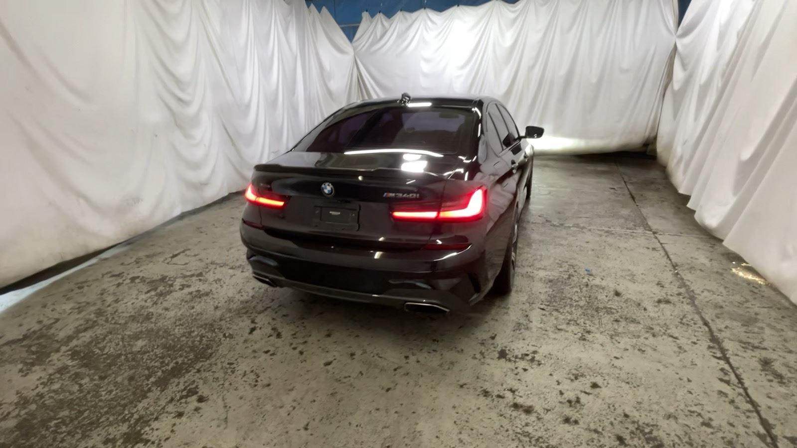 2020 BMW 3 Series M340i xDrive - Black Sapphire Metallic exterior view 6