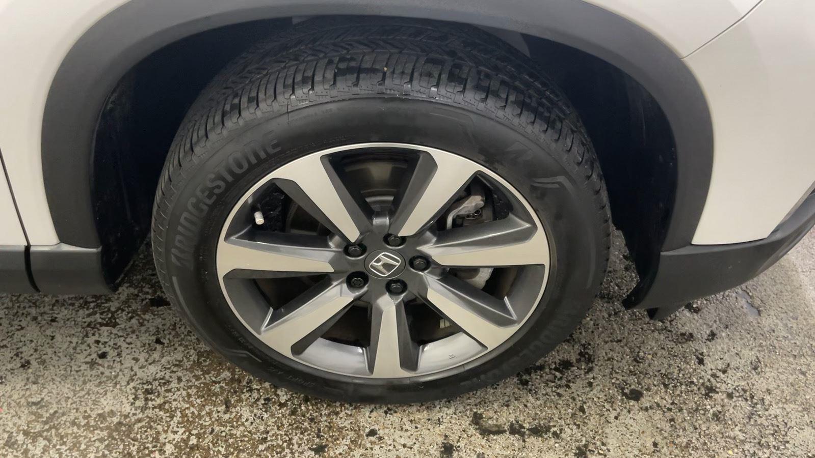 2025 Honda Pilot Elite - Platinum White Pearl exterior view 14