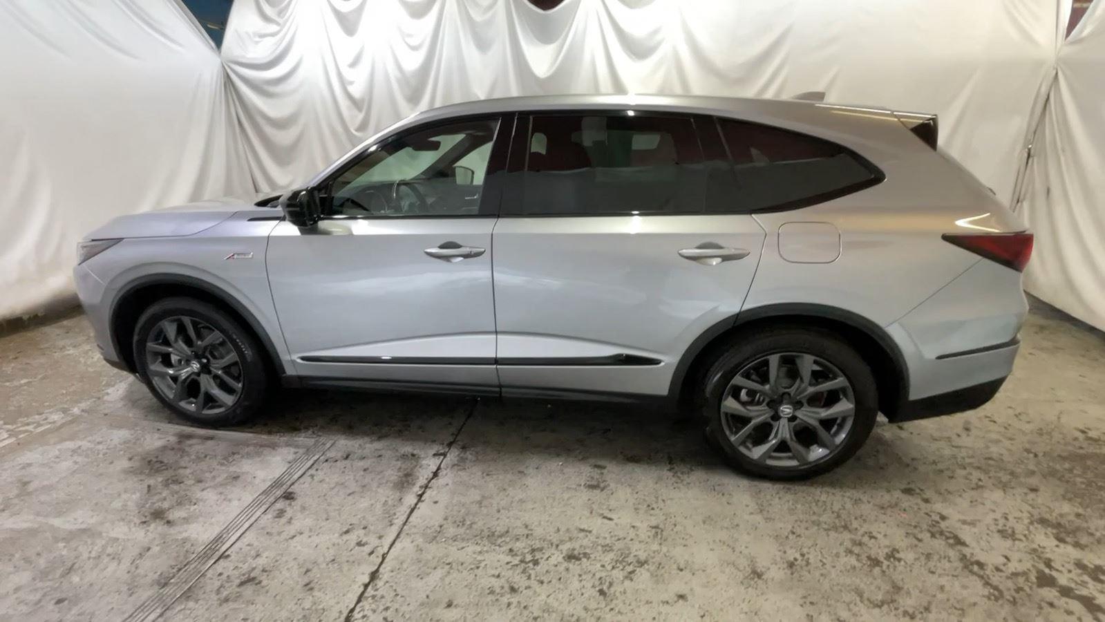 2023 Acura MDX w/A-Spec Package - Lunar Silver Metallic exterior view 9