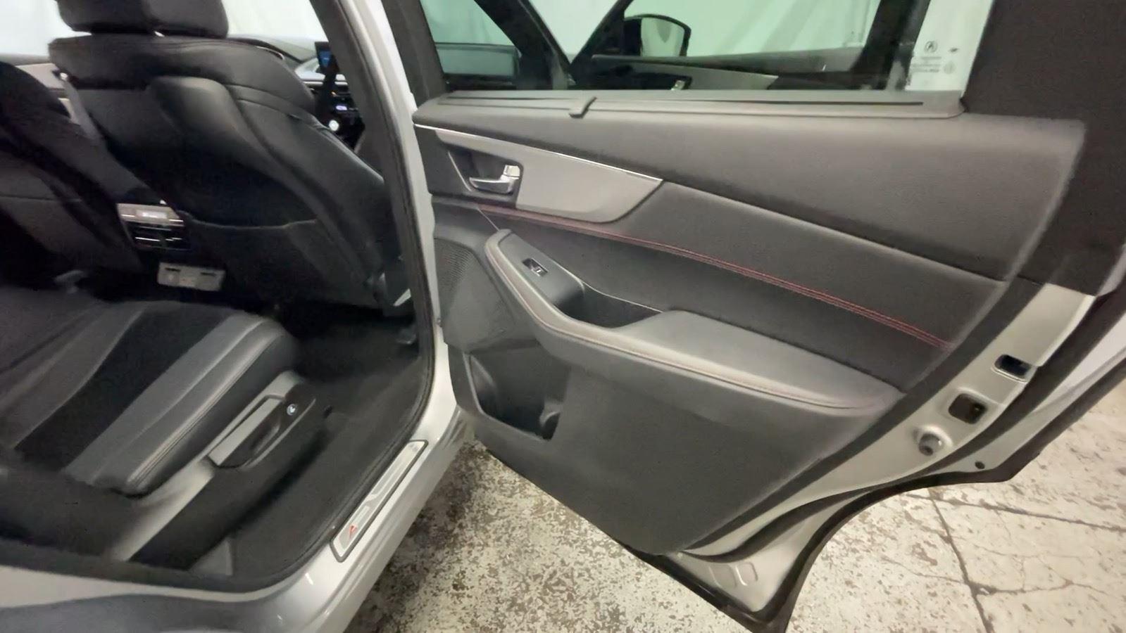 2023 Acura MDX w/A-Spec Package - Lunar Silver Metallic exterior view 19