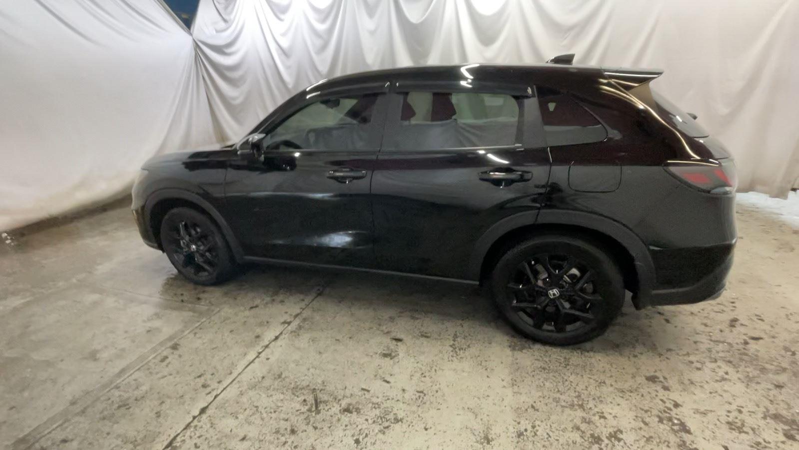 2025 Honda HR-V Sport - Crystal Black Pearl exterior view 10