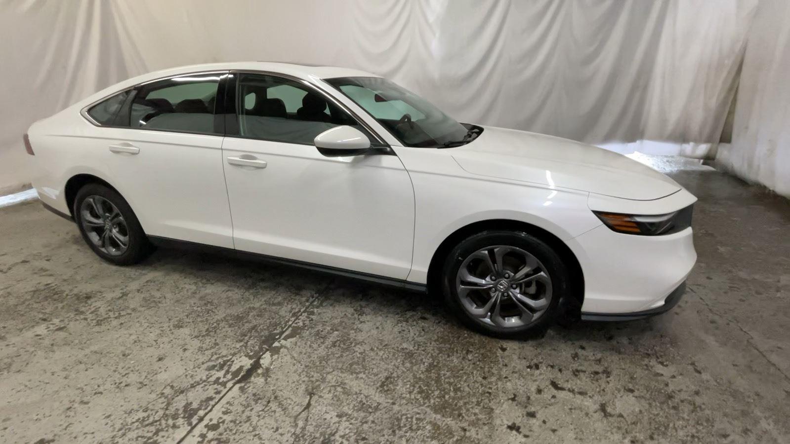 2023 Honda Accord Sedan EX - Platinum White Pearl exterior view 3