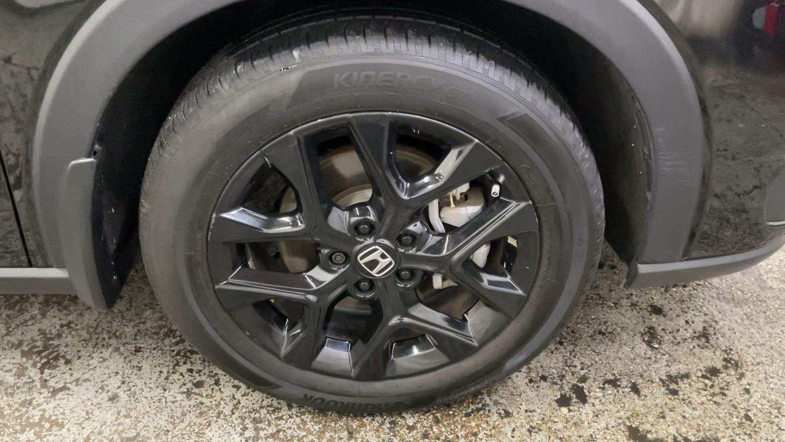 2025 Honda HR-V Sport - Crystal Black Pearl exterior view 16