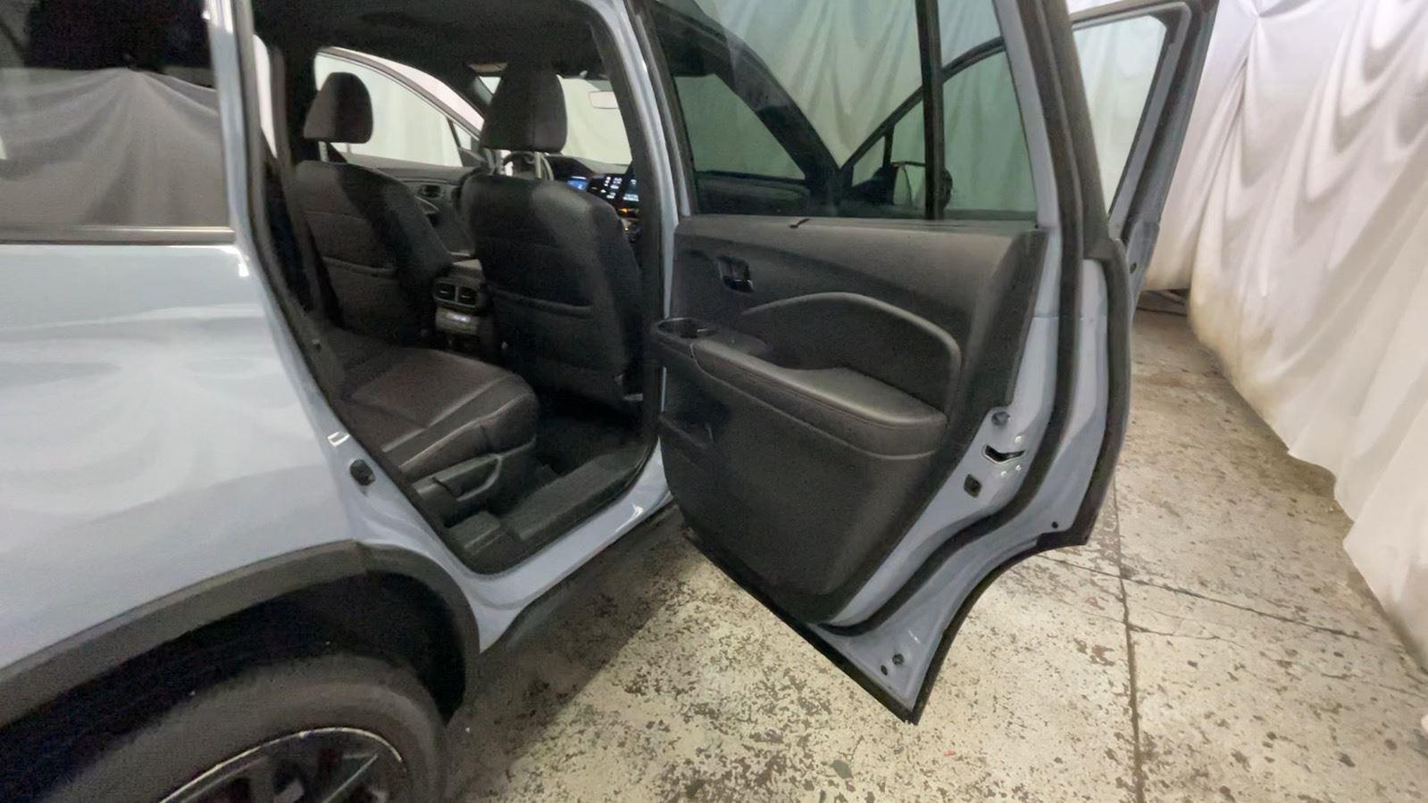2024 Honda Passport Black Edition - Sonic Gray Pearl exterior view 20